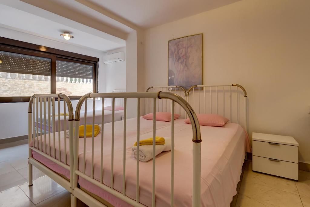 Апартаменты Viola Apartments Будва