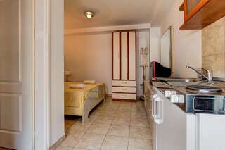 Апартаменты Viola Apartments Будва Номер-студио с балконом-6