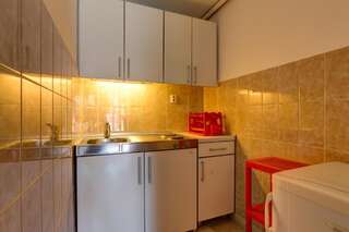 Апартаменты Viola Apartments Будва Апартаменты с видом на сад-4