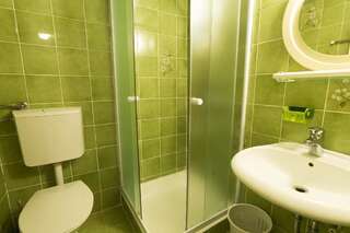 Апартаменты Viola Apartments Будва Стандартный трехместный номер-студио-5
